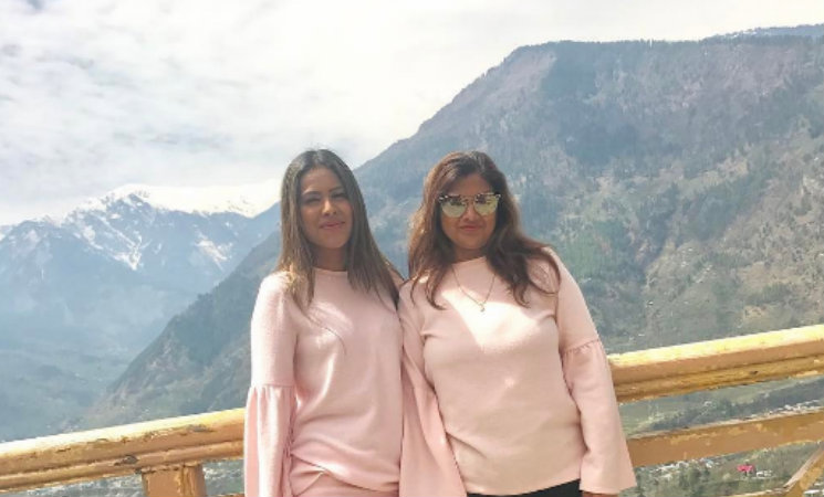 #Stylebuzz: Here’s Nia Sharma Style Twinning With Her Special Someone!